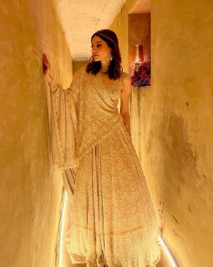 Kanika Kapoor Instagram - Jaipur Dairies 🩷 

In @roseroom__official 🩷