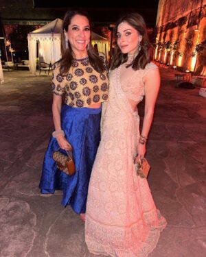Kanika Kapoor Instagram - Jaipur Dairies 🩷 

In @roseroom__official 🩷