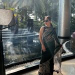 Kanika Maheshwari Instagram - My two favourite things: Love and Saree. Saree Love Affairs...💫💖 #black #nature #sunglasses #classy #elegant #beautiful #love #happy #world #saree #sareelove #sareelover #elegance #blessedlife #blessed #happiness #beauty #kanikamaheshwari