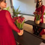 Kanika Maheshwari Instagram - “Find ecstasy within yourself. It is not out there. It is in your innermost flowering. The one you are looking for is you.” - Osho #maroon #sanyaas #maroondress #osholovers #love #osho #life #god #faith #faithoverfear #godbless #blessings #blessed #love #peace #believer #bekind #beautiful #peaceful #peaceofmind #lifelessons #lifecoach #lifecoachinglessons #smile #god #godisgood #blessings #lifeisgood #faithful #kanicamaheshwari