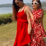 Kanika Maheshwari Instagram - ‘We are all just walking each other home’ #ramdass Feeling Same same but different … Evolving alone together At We Women … meditation meets creativity 😊🙏🏻 #asanyasinsdiary #wewomen #meditation #creativity #celebration #wayoflife #bollywoodfavorites 🎶🎼🎵 #zorbathebuddha #actorsinservice 😁