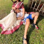 Kanika Maheshwari Instagram - Being with family feels like where each moment is a healing pause in the chaos of life. 💖 #family #love #smile #happy #happiness #familylove #myson #sun #nature #saree #red #white #sareelove #sunshine #happytimes #treasure #moment #happymoment #familytime #precious #kanikamaheshwari