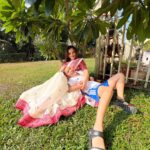 Kanika Maheshwari Instagram - In the embrace of family, every moment becomes a treasure. 💖 #family #love #smile #happy #happiness #familylove #myson #sun #nature #saree #red #white #sareelove #sunshine #happytimes #treasure #moment #happymoment #familytime #precious #kanikamaheshwari