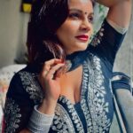 Kanika Maheshwari Instagram - We are all museums of love, showcasing the artistry of our hearts and the beautiful stories etched within. 💖🏛️ #black #sunlight #beautiful #blessed #love #indiansuit #smile #sun #photooftheday #happy #style #photography #picoftheday #fashion #lifeisgood #life #beauty #makeup #kanikamaheshwari