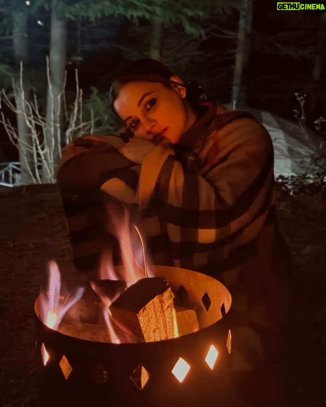 Kanika Maheshwari Instagram - Basking in the campfire glow, an actor’s thoughts ignite, creating a symphony of emotions under the starlit stage. 🌌🔥 #mountains #winter #trip #vacation #beauty #night #campfire #fire #nature #comfort #beautiful #cozy #coldweather #cold #view #life #amazinglife #lifestyle #love #blessed #kasol #kasoldiaries #kasoltrip #hills #love #happy #happiness #kanikamaheshwari Kasol