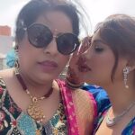 Kanika Maheshwari Instagram - When your sister comes to India after so long…so gossip🤭 #funnyvideos #comedy #fun #reels #videos #comedyvideos #funny #reelskarofeelkaro #reelsinstagram #funnyreels #comedyreels #fun #smile #laugh #laughter #reels #reelitfeelit #comedyvideo #funnyvideo #funnyaudios #girls #havingfun😄 #kanikamaheshwari