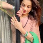 Kanika Maheshwari Instagram - Kado aavega❤️ #life #godbless #blessed #love #peace #believer #bekind #beautiful #peaceful #saree #sareefashion #sareelover #indiansaree #sareeindia #yellow #green #brown #ootd #fashionista #healing #loveyourself #instagood #photooftheday #happy #smile #nofilter #kanikamaheshwari