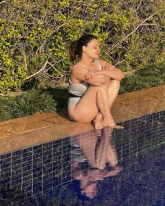 Kanika Maheshwari Instagram - Sun is keeping an eye on me Watch it guys I’m shining bright into your heart ❤️ Love me Hate me But you can’t ignore me #sun #sunlight #warmth #love #swimmingpool #swimwear #swimming #relaxing #swim #relaxation #mood #sunshine #happy #happiness #lovinglife #life #blessed #kanikamaheshwari