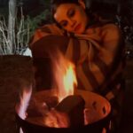 Kanika Maheshwari Instagram - Basking in the campfire glow, an actor’s thoughts ignite, creating a symphony of emotions under the starlit stage. 🌌🔥 #mountains #winter #trip #vacation #beauty #night #campfire #fire #nature #comfort #beautiful #cozy #coldweather #cold #view #life #amazinglife #lifestyle #love #blessed #kasol #kasoldiaries #kasoltrip #hills #love #happy #happiness #kanikamaheshwari Kasol