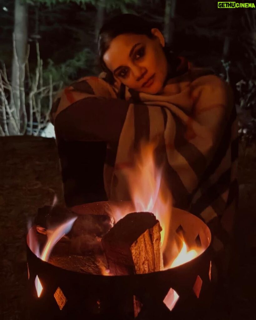 Kanika Maheshwari Instagram - Basking in the campfire glow, an actor’s thoughts ignite, creating a symphony of emotions under the starlit stage. 🌌🔥 #mountains #winter #trip #vacation #beauty #night #campfire #fire #nature #comfort #beautiful #cozy #coldweather #cold #view #life #amazinglife #lifestyle #love #blessed #kasol #kasoldiaries #kasoltrip #hills #love #happy #happiness #kanikamaheshwari Kasol