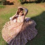 Kanika Maheshwari Instagram - Draped in this suit, feeling like a modern-day princess, basking in the golden embrace of natural sunlight. 👑💖🌞 Suit: @ambraee_ #beautiful #beauty #love #suit #indiansuit #loving #instagood #photo #photooftheday #photography #sun #sunlight #nature #greenery #princess #amazing #kanikamaheshwari