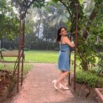 Kanika Maheshwari Instagram - In a world of blues, but my vibes are anything but. 💙✨ #love #blue #ootd #fashionista #bluedress #denimdress #beautiful #healing #innerpeace #loveyourself #feelinggood #instagood #photooftheday #summer #naturelovers #nature #happy #smile #sun #fun #nofilter #dress #modern #bluest #sunset #street #streetwear #streetstyle #kanikamaheshwari