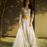 Kanika Mann Instagram - There will always be fight between the light and the shadow :) Let nobody win 😃 #happydiwali 🎉 . Styled by: @styleitupbyaashna Outfit @shivaliahmedabad 📸 @kadu_pragnesh