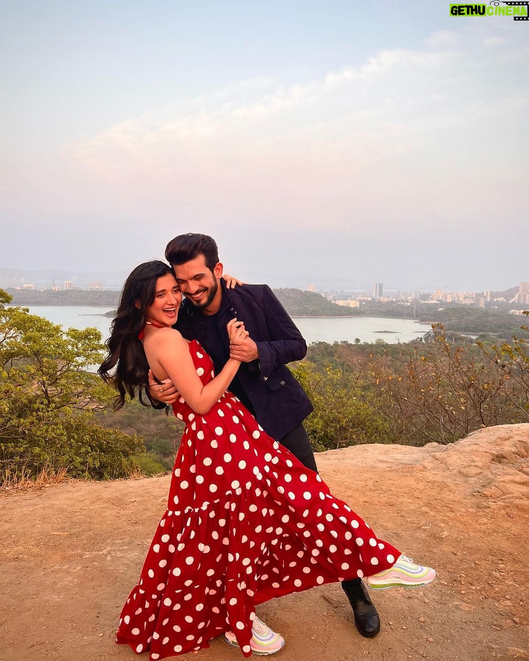 Kanika Mann Instagram - Oye mere Saveer π€ You will always have a special place in my heart .. Thanks for being there .. @arjunbijlani Here is to wish you another 365 days of celebrating love and life π I wish you only the best π€