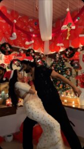 Kanika Mann Instagram - Merry Merry !! 🎅