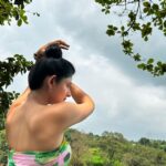 Kanika Mann Instagram - Some fake hairdo poses 🤷🏻‍♀️ you shouldn’t learn from me for sure 🫡