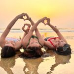 Kanika Mann Instagram - Friendship ni hai ye behnship hai ♥️ Happy birthday @sanaadhattofficial ♥️ I love you Bht Bht sara ♥️