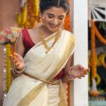 Kanika Mann Instagram - A thowback to wish you all #happyonam 🌸🌼