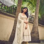 Kanika Mann Instagram - Yours Mala 📿 ♥️ . . Styling @littlepuffsofhappiness Assisted by @the.am.official Outfit by @miraya_by_pooja_khosla Makeup @makeupbynayan 🤗