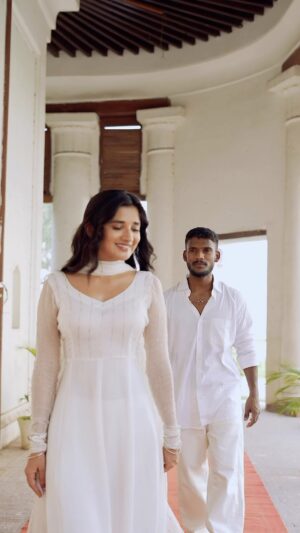 Kanika Mann Instagram - Kise ustaaad da sangeet lagdae 🥰

.

@kaka._.ji @agaazz_music @the_ogzs @raghbir.singh.9615 @__gurpreet_singh @gurwinder_tiwana_ @sahil.baghra @official_jerry_batra @studios.scope @scope.digitall @scope.entertainment