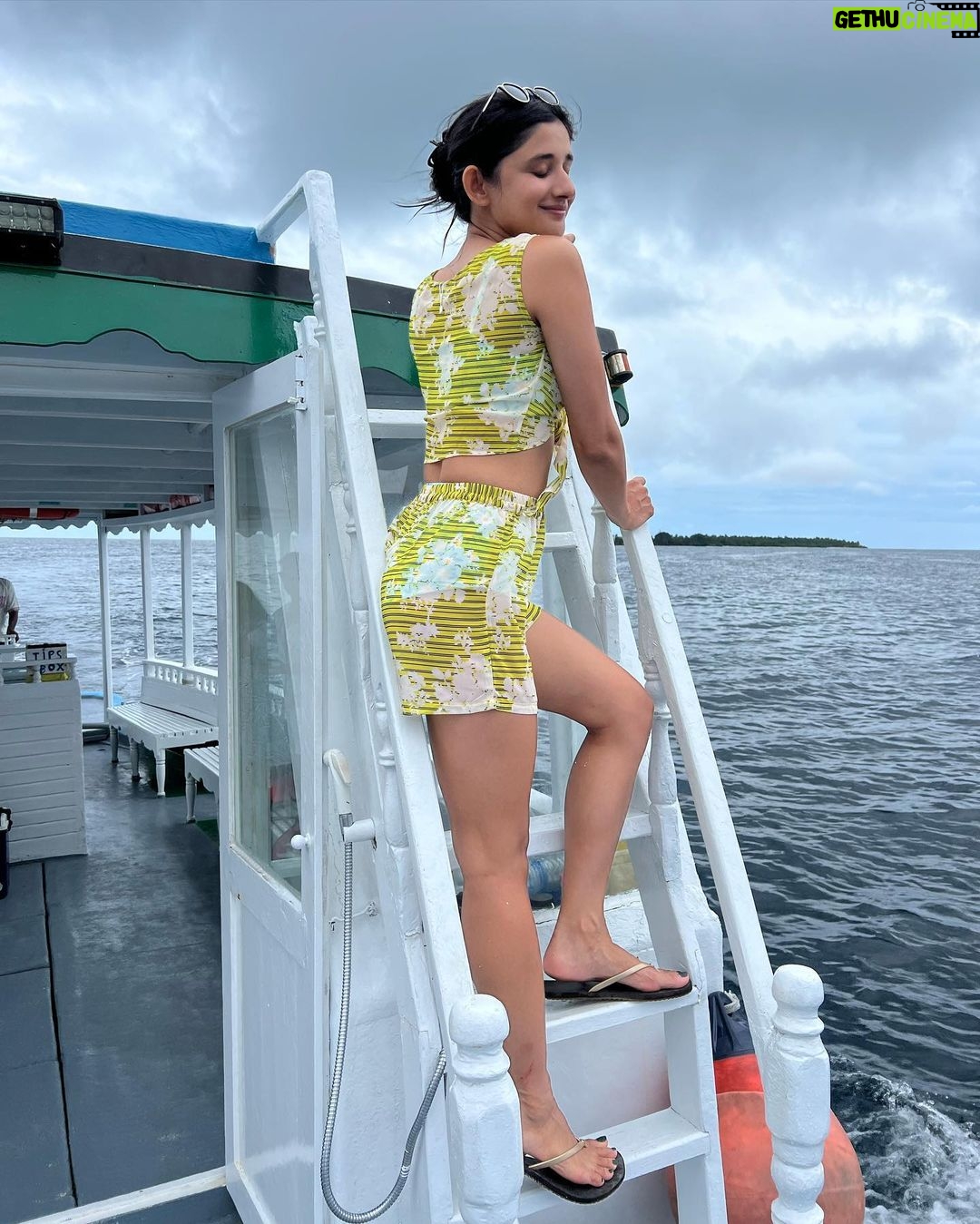 Kanika Mann Instagram - No filters ! . . . @cinnamonvelifushi #CinnamonHotels #CinnamonVelifushiMaldives #Maldives #InspiringMoments @visitmaldives #visitmaldives #maldives @thinkstrawberries #thinkstrawberries Outfit : @erotissch_ Styling : @littlepuffsofhappiness