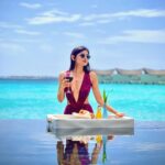 Kanika Mann Instagram - In case you missed your breakfast 💁🏻‍♀️ . . . . . Styling : @littlepuffsofhappiness Outfit : @kairesortwear PR : @manalirawat @movenpickkuredhivarumaldives #MovenpickKuredhivaruMaldives #movenpickmaldives #MovenpickHotels @visitmaldives #visitmaldives #maldives @thinkstrawberries #thinkstrawberries Mövenpick Maldives