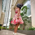 Kanika Mann Instagram - Flowers make me happy 💐 So you can send 🫢 Styling @littlepuffsofhappiness Outfit @idaho_o Assisted by @the.am.official