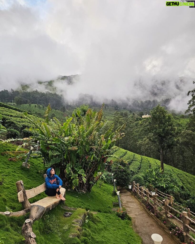 Kanika Mann Instagram - I clicked a few for you 💙 Coz the pictures were doing injustice to the beauty of reality there 🙄 It was really dreamy 💫 Don’t miss the rainbow in the 3rd slide 🌈 . . . This place is surreal ☁️ Thanks for the wonderful hospitality @blanketmunnar 🧡 Munnar Kerala