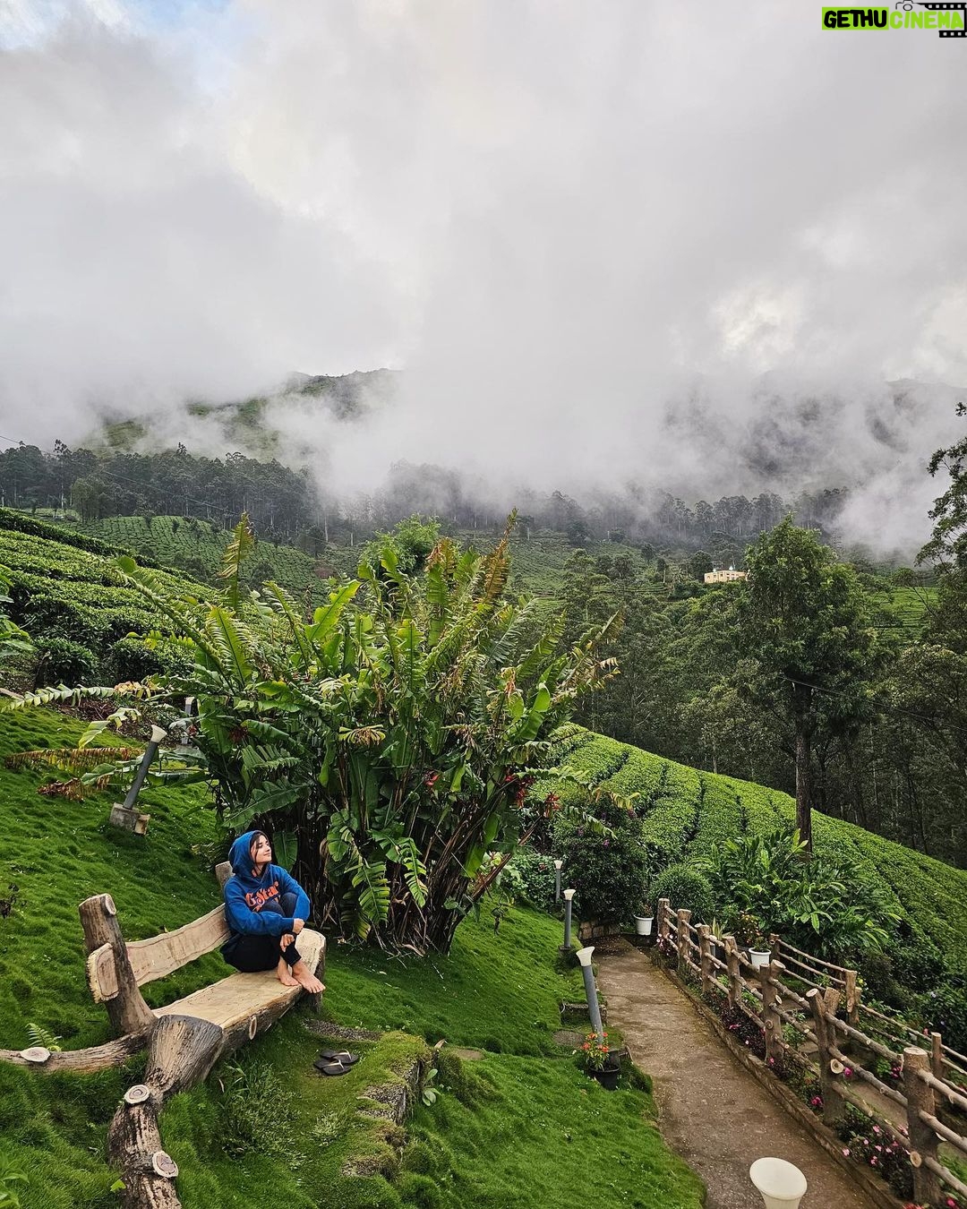 Kanika Mann Instagram - I clicked a few for you π Coz the pictures were doing injustice to the beauty of reality there π It was really dreamy π« Donβt miss the rainbow in the 3rd slide π . . . This place is surreal βοΈ Thanks for the wonderful hospitality @blanketmunnar π§‘ Munnar Kerala