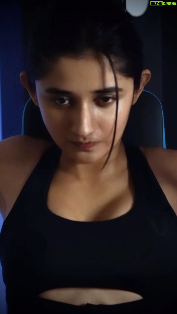 Kanika Mann Instagram - Introducing the PowerMax GH-285 Multi Gym – your all-in-one solution for achieving your fitness goal from the comforts of your home 🏠 Elevate your fitness journey with the PowerMax GH-285 – where “””excellence meets innovation””” @powermaxfitness ❣️ 🎥 @vishalsingh713