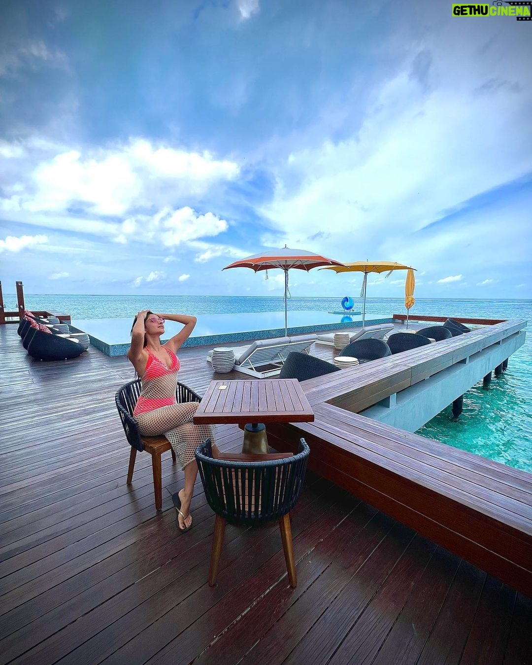 Kanika Mann Instagram - The day looked like this ♥️ . . . @pullman_maldives #PullmanMaldives #PullmanHotels #AccorHotels #AccorLiveLimitless @visitmaldives #visitmaldives #maldives @thinkstrawberries #thinkstrawberries