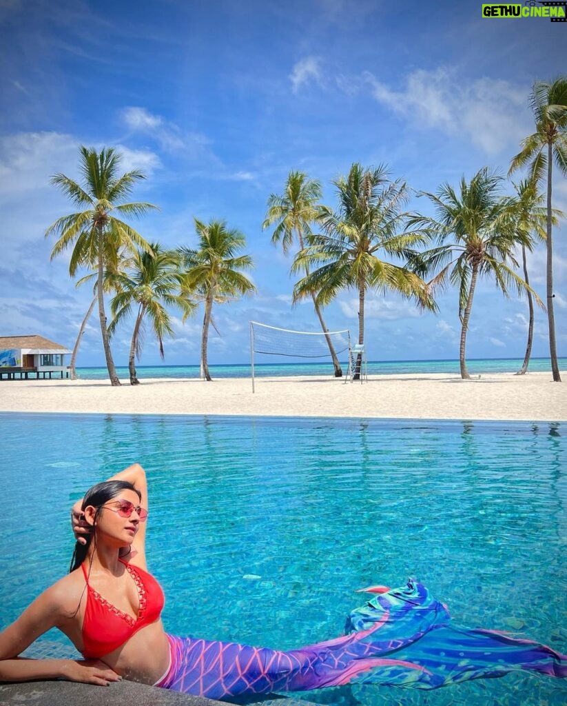 Kanika Mann Instagram - The day looked like this ♥️ . . . @pullman_maldives #PullmanMaldives #PullmanHotels #AccorHotels #AccorLiveLimitless @visitmaldives #visitmaldives #maldives @thinkstrawberries #thinkstrawberries