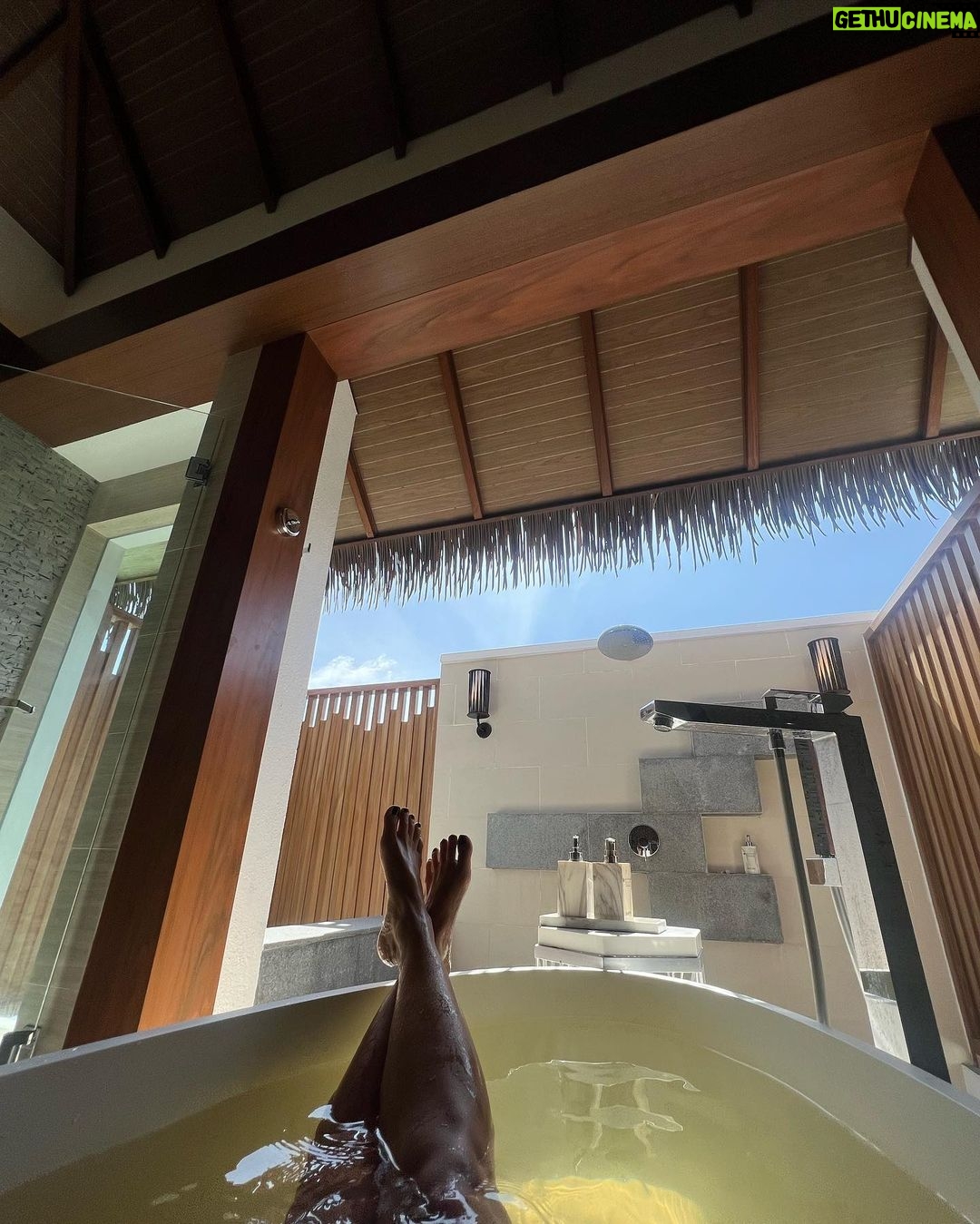 Kanika Mann Instagram - The day looked like this ♥️ . . . @pullman_maldives #PullmanMaldives #PullmanHotels #AccorHotels #AccorLiveLimitless @visitmaldives #visitmaldives #maldives @thinkstrawberries #thinkstrawberries