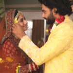 Kanika Mann Instagram - और इसके साथ हमारे किरदार और हम अगले सफ़र की ओर बढ़ते हुए 💫 #chandjalnelaga #devra ❣️ . Styled by: @styleitupbyaashna Outfit: @rajkumari_by_richahaware