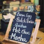 Kaoru Okunuki Instagram – .

Bourke Street Bakery
@bourkestreetbakery 

地元のひとに大人気で、
朝早くからひっきりなしにお客さんが訪れるベーカリー。
私たちもすっかり気に入って、二日続けてこちらで朝ごはん。
コーヒーとポロネーズトーストに、
帰りの飛行機でのおやつをたくさん買い込んで。
自分への旅土産も、こちらのホームメイドのケチャップとジャムを。