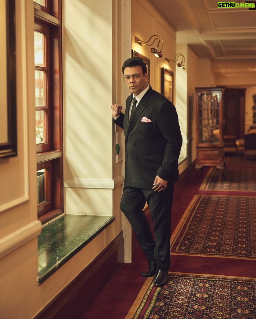 Karan Johar Instagram - For @ficci_india styled by @ekalakhani in @masculineofficial 📷 @sheldon.santos #suited