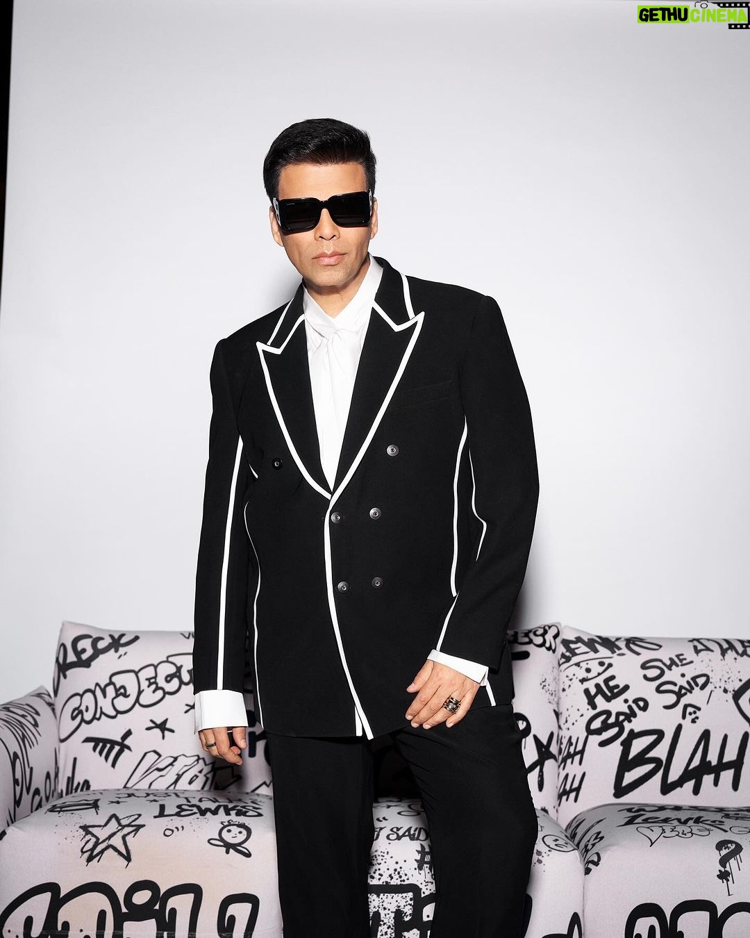 Karan Johar Instagram - Koffee at midnight? #koffeewithkaran on @disneyplushotstar styled by @ekalakhani in @rohitgandhirahulkhanna