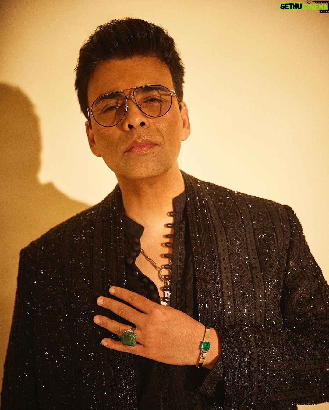 Karan Johar Instagram - Shine on! It’s the season to….. styled by @ekalakhani in @farazmanan 📷 @sheldon.santos