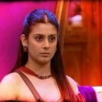 Karan Johar Instagram - Isha ki li Karan ne class, kya hoga ab #WeekendKaVaar ka mahaul? Dekhiye #BiggBoss17, Mon-Fri 10PM & Sat-Sun 9:30PM sirf #Colors aur @officialjiocinema par. #BB17 #BiggBoss @beingsalmankhan @karanjohar @hyundaiindia @FEELTHEFIZZ @daburindialtd @tresemmeindia @parlehideandseek @chingssecret @glancescreen @harpic_india @isha__malviya