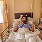 Karan Kapadia Instagram - So last month I tore my left ACL , which makes it both knees after having torn my right in 2012. Anybody who has suffered this injury or any serious one knows that it’s so much more difficult from a mental stand point than it is from a physical one. Was busting my ass prepping for something special but now it’s time to reassess. Long term injuries can really help you introspect and learn a lot about yourself. A big thank you to all you guys for all your messages and concern and an even bigger one to my aunt and the rest of my family for being so amazing. Also a special shout out to Dr Anant Joshi for fixing both my knees. Thank youu so much sir .My surgery went well and I will be back even stronger 💪 #everybodylovesacomeback