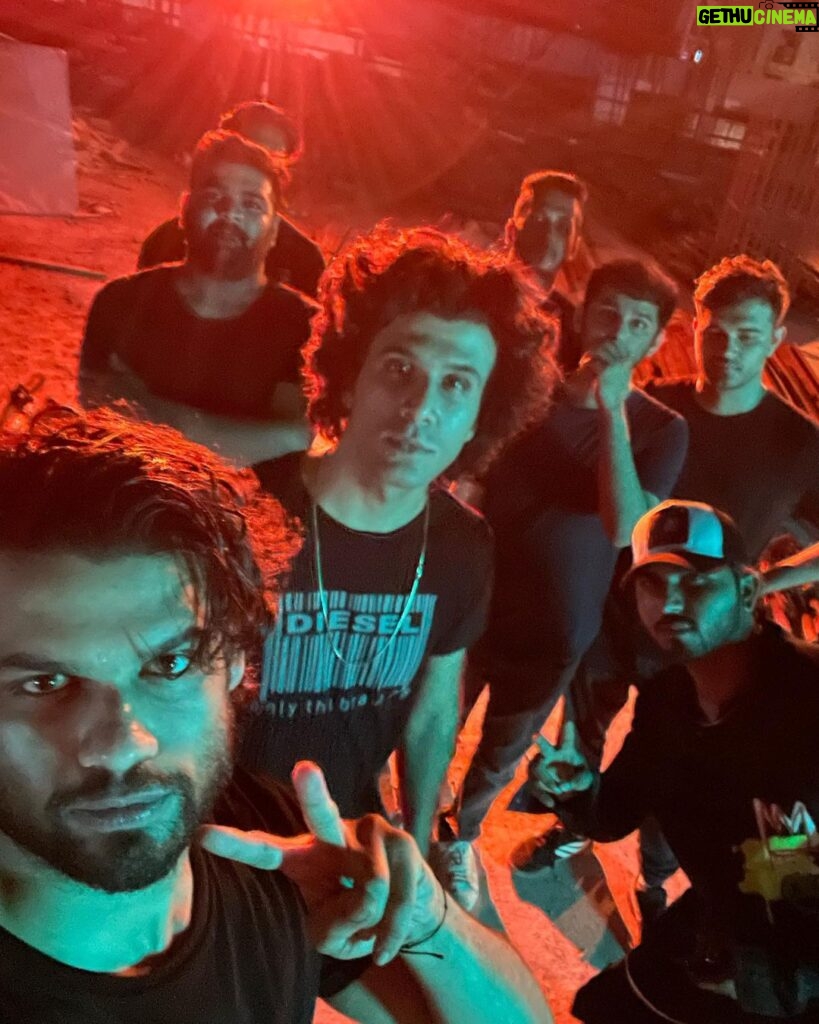 Karan Kapadia Instagram - Did something epic last night, can’t wait for you guys to watch …. and listen. We’re coming soon 📺 🎵🫵🏻 #haulehaule#rap#hiphop#songwriting#songwriter