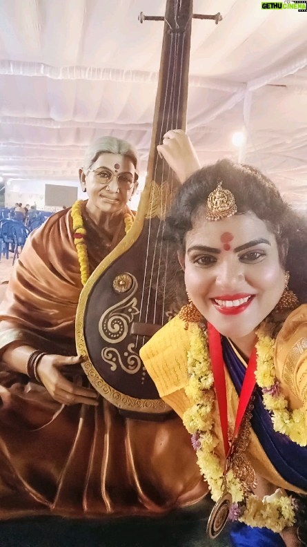 Karate Kalyani Padala Instagram - హాయిరామా ఏ క్యా హువా... వయొలిన్ విద్వాంసుడు అధ్భుతంగా వాయించారు🙏🏻🙏🏻🙏🏻🙏🏻😍😍😍🤩🤩🤩🤩🤩