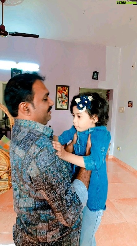 Karate Kalyani Padala Instagram - ఎంతైనా కూతురు తండ్రి బాండ్ చెప్పడానికి మాటల్లేవ్...మా తమ్ముడు పూర్ణా వాళ్ళ పాప తో... శ్రీరామా రక్ష 🎉🎉🎉🥰🥰🥰😍😍🤗🤗🤗🤗