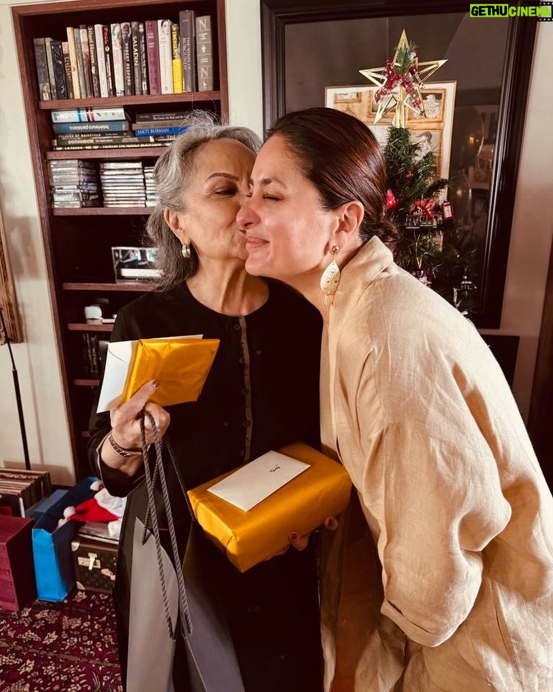 Kareena Kapoor Instagram - माँ इन लॉ का जन्मदिन 🥰🥰🥰 ८-१२-२०२३
