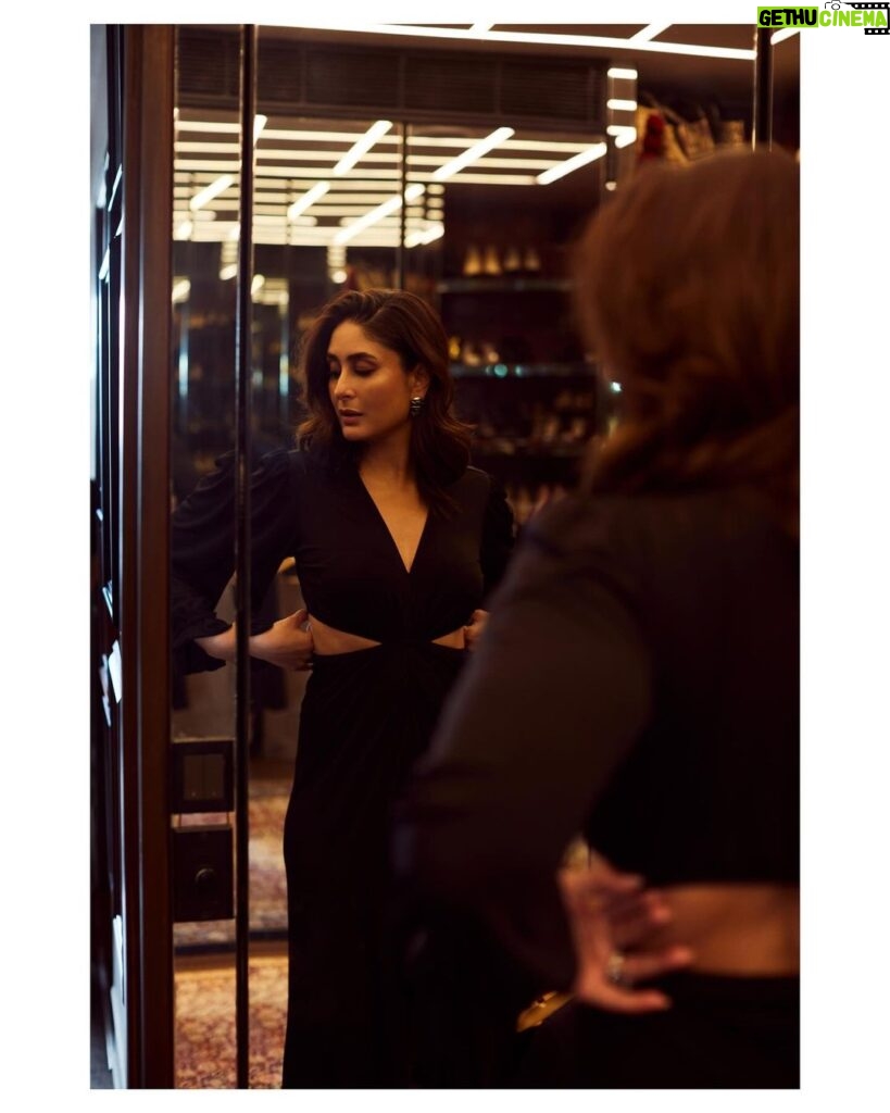 Kareena Kapoor Instagram - Last night in my closet 🖤