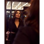 Kareena Kapoor Instagram - Last night in my closet 🖤