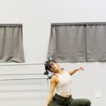 Karen Chuang Instagram - April 7, 2023 :: Made up a quick phrase to one of my favorite tracks from Cruza during some in studio playtime. Name of the game is oozie spirals. 🎶: “Seltzer” by Cruza (@cruzafied) 📍: Elements Dance Space #dance #contemporarydance #danceinla #contemporarychoreography #femalechoreographer #asianchoreographer #cruza #seltzer