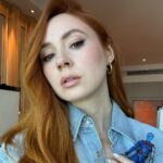 Karen Gillan Instagram - 🤖 Guardians Of The Galaxy 🤖 Styled @rebeccacorbinmurray Hair @bobbyeliot Make up @jennakristina #guardiansofthegalaxyvolume3 #marvel @marvelstudios Seoul South Korea