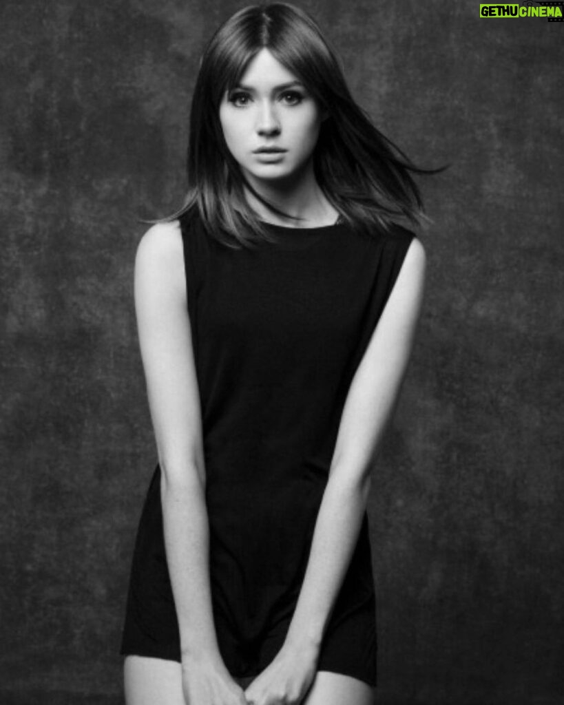actress-karen-gillan-hd-instagram-photos-and-wallpapers-july-2022