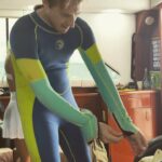 Karen Gillan Instagram - Galapagos adventures PART 2! (Featuring the birthday boy Matt!!) Such an amazing trip to the Galápagos Islands courtesy of @jamesleonf for the @lfcsummit. Thank you for having us. Enjoy @rattyburvil dealing with a snug wet suit #lfysummit Galapagos Islands